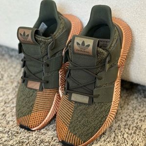 Unique copper / army green adidas, size 7 US Women’s